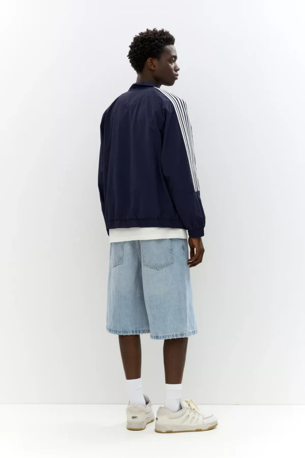 02-45 STWD raincoat with side stripes