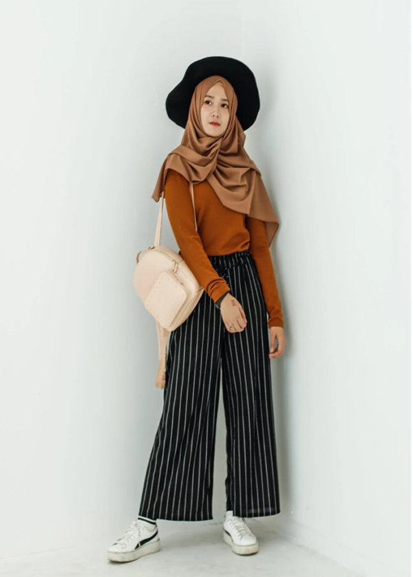 Striped Flutter Sleeve Overlap Collar
